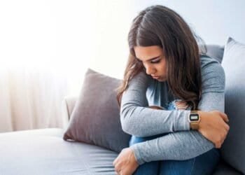 The Psychological Impact of Skin Conditions Caused by Mold: Exploring the Link Between Mold Exposure and Mental Health