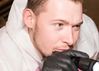 Enhancing Your Mold Detection Strategy: Tips for Combining DIY and Professional Expertise